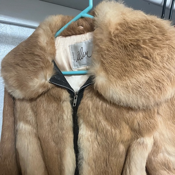 super nice real rabbit fur coat, i’ve never worn - Picture 4 of 4